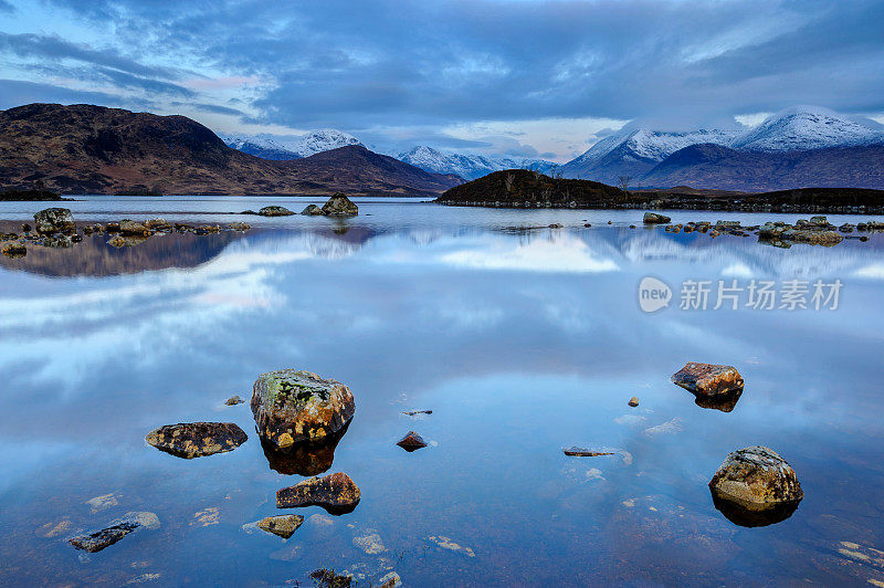 Lochan na h-Achlaise, Rannoch Moor, Glencoe，苏格兰，英国